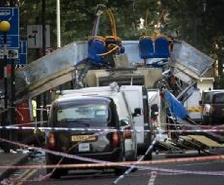 En dobbeltdækkerbus var et af målene for terroraktionen i London 7. juli 2005. - Arkivfoto: Jens Dresling 