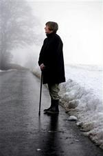 SOLOHISTORIE. Der er masser af historier gemt i Hylke Sogn, som Anna Rasmussen foreløbig har skrevet tre bøger om   uden konkurrence fra andre. Som hun siger: »Når man skriver om Hylke Sogn, så har man materialet i fred«.   Foto: Rasmus Baaner 