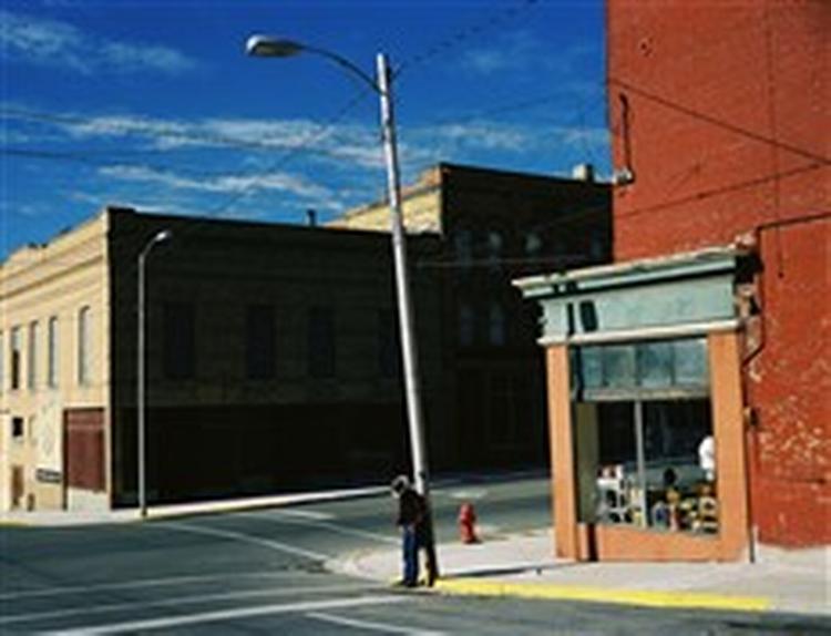 Wim Wenders' visuelle kærlighedserklæring til det amerikanske giver sig bl.a. udslag i billeder så indholdstømte, at de lægger op til en ny begyndelse. - Foto: Camera Film 