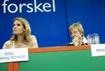 Helle Thorning-Schmidt og Marianne Jelved var blandt talerne på de radikales nytårsstævne i Nyborg. - Foto: Thomas Borberg 