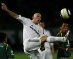 »Det kan ikke blive ved«, siger Gravesen om sin situation i Real Madrid. - Arkivfoto: AP 