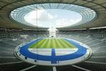 Trods fire års reperationsarbejde betegnes det Olympiske Stadion i Berlin som en 'dødsfælde' i rapporten. - Foto: AP 