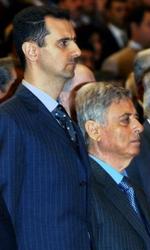 Foto af den tidligere vicepræsident Khaddam (th) i selskab med præsident Assad, mens Khaddam endnu var i embede. - Foto: AP 