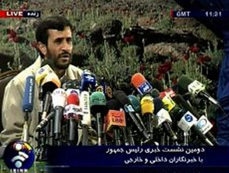 Den iranske præsident, Mahmoud Ahmadinejad, vil ikke bøje sig for Vestens krav om lukning af det iranske atomprogram. - Foto: AP 