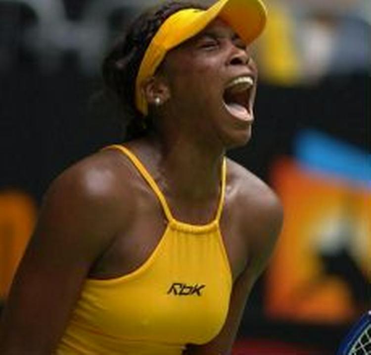 Venus Williams var synligt utilfreds med sin egen indsats. - Foto: AP 