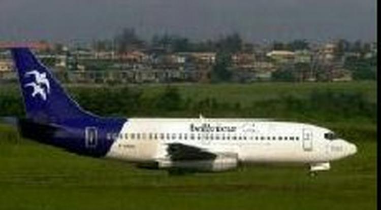 Et fly fra det nigerianske selskab Bellview, hvis fly styrtede ned i oktober sidste år, og 117 mennesker mistede livet. - Foto: AP 