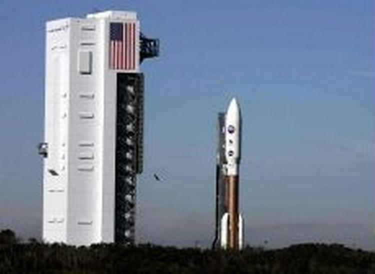Atlas V-raketten, der skal bringe rumsonden på rette vejr bliver holdt tilbage indtil videre. - Foto: AP 
