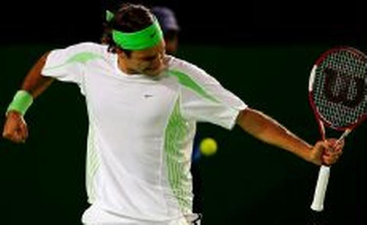 Roger Federer var i problemer mod tyske Haas. - Foto: AP 