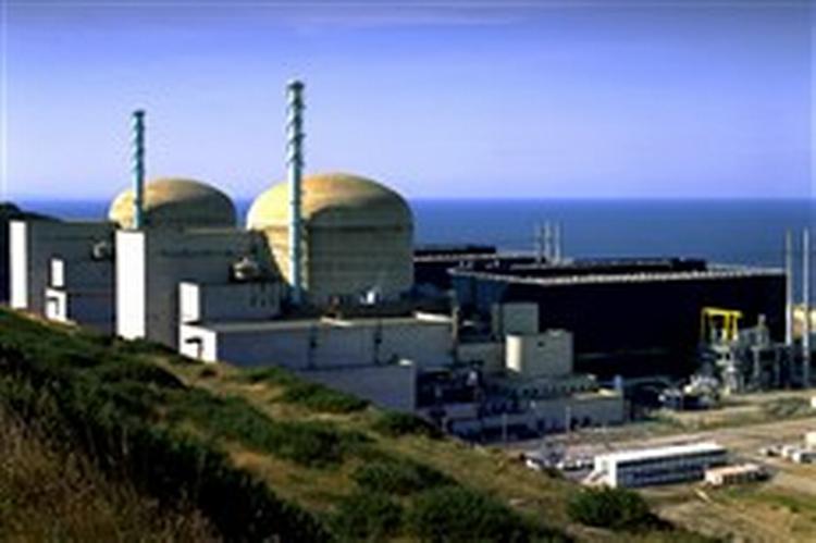 Atomkraftværk i Normandiet. Især den franske regering er positiv over for atomkraft, men franskmændene siger nej tak.   Foto: Pierre Berenger/AP 