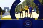 Rumsas endte på podiet i Paris sammen med Beloki og Lance Armstrong. - Foto: Claus Bonnerup 