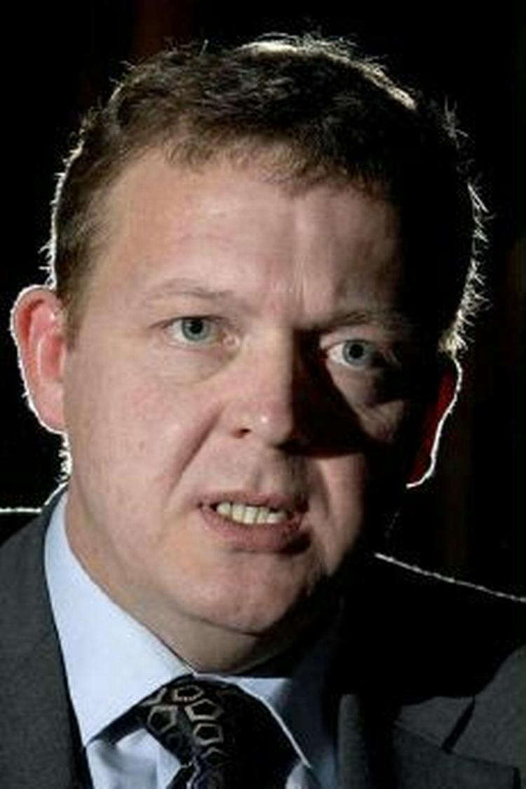 Den konservative gruppeformand Helge Adam Møller er ude i et frontalt angreb mod regeringsmakkeren Venstre og sundhedsminister Lars Løkke Rasmussen (billedet), som han kalder 'illoyal'. - Arkivfoto: Jens Dresling 