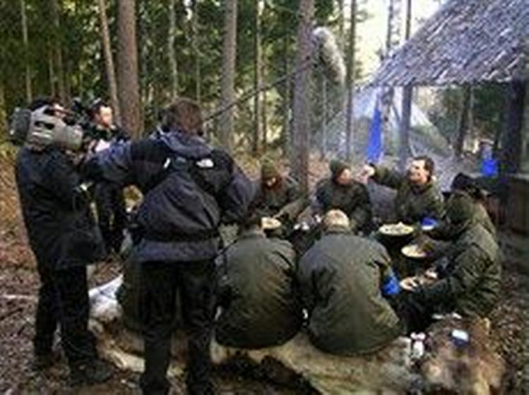 Deltagerne i DR s dokumentarserie  Krigerne  er blevet vildledt, mener Dansk Psykolog Forening. Nej, de var fuldt orienterede på forhånd, lyder det fra DR.   Foto: DR 