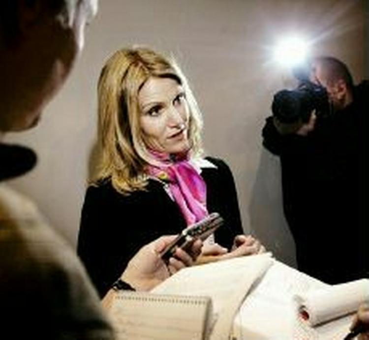 Socialdemokraterne har besluttet at give regeringen ro til at få løst konflikten om Muhammed-tegningerne - Foto: Thomas Borberg 