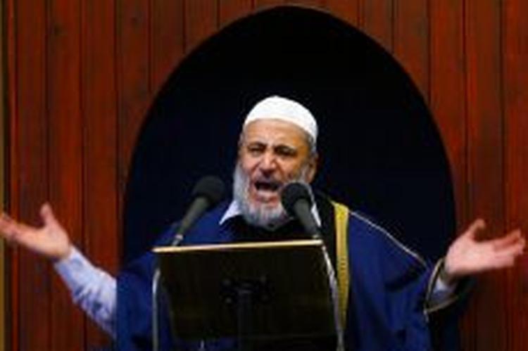 »Vi vil aldrig gå på kompromis med vores profet Muhammed«, sagde Abu Laban. - Foto: AP 