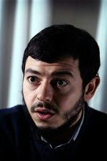 Ahmed Akkari er den nye talsmand for de muslimske organisationer i Danmark. Han vil genoprette roen ved gå på tv sammen med den danske statsminister og forklare konflikten til muslimer i hele verden.   Foto: Jens Dresling 