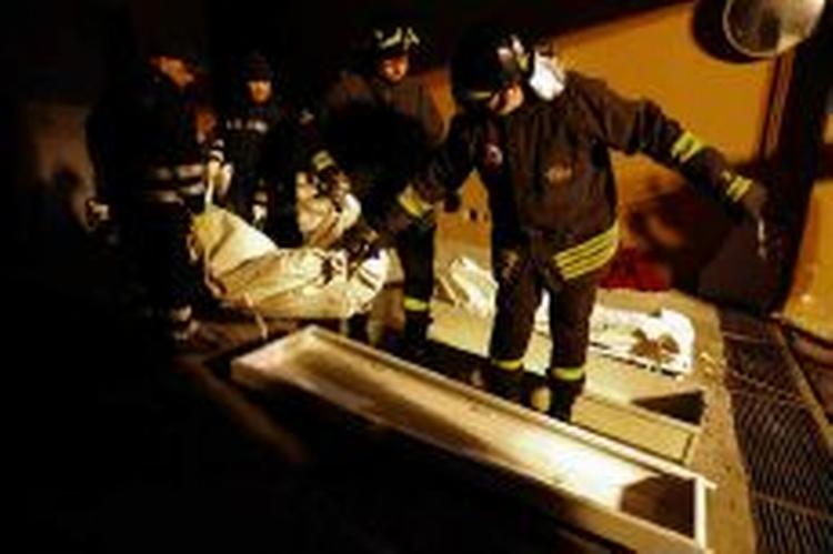 12 mennesker er blevet dræbt ved en busulykke i Italien - Foto: AP 