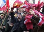 Vreden fortsætter med uformindsket styrke i Teherans Gader. - Foto: AP 