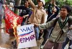 Indonesiske ledere opfordrer vrede demonstranter til at holde sig fra voldelige aktioner i forbindelse med protester mod Muhammed-tegninger - Foto: AP 