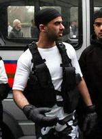 En britisk muslim er blevet arresteret for at klæde sig ud som selvmordsbomber - Foto: AP 