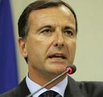 Justitskommissær Franco Frattini ønsker fælles presseskik for EU's presse. - Arkivfoto: AP 