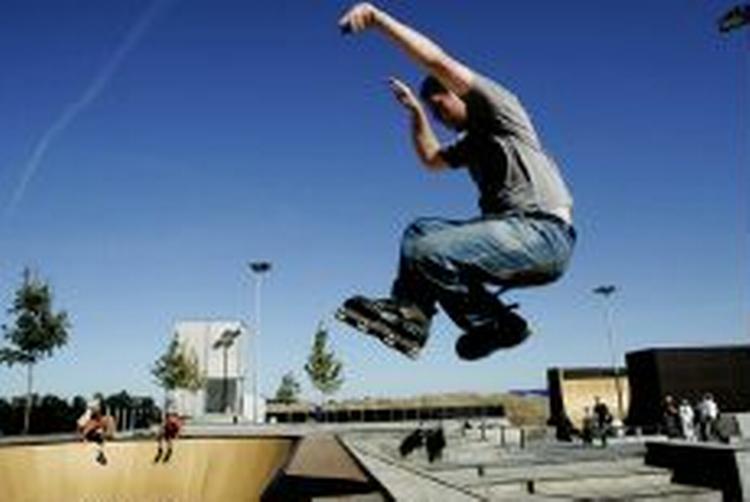 Danske skater-drenge, hiphop'ere og unge med hængerøvsbukser vil egentlig gerne være landmænd, viser undersøgelse i 9. klasse. - Arkivfoto: Mads Nissen 