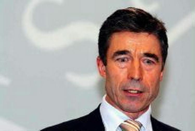Statsminister Anders Fogh Rasmussen er under pres for at have givet forkerte oplysninger omkring møder med muslimske ambassadører. - Arkivfoto: AP 