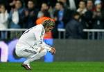David Beckham ærgrer sig efter kampen. - Foto: AP 