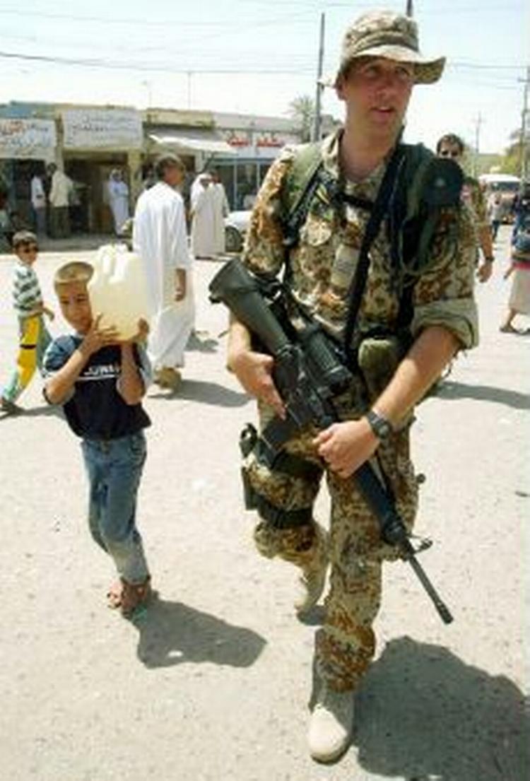 Venligheden i Basra-området over for danske og britiske soldater er blevet mere anstrengt på det seneste. - Arkivfoto: AP 