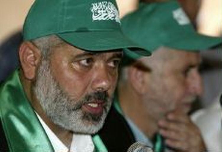 Den nyudnævnte palæstinensiske premierminister Haniya nedtoner betydningen af de israelske sanktioner. - Foto: AP 