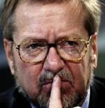 Den danske udenrigsminister Per Stig Møller (K) frygter, at Al-Qaeda vil bruge Muhammed-krisen til »puste til ilden«. - Arkivfoto: Miriam Dalsgaard 
