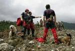 Redningshold leder efter 65 indespærrede minearbejdere i Mexico. - Foto: AP 