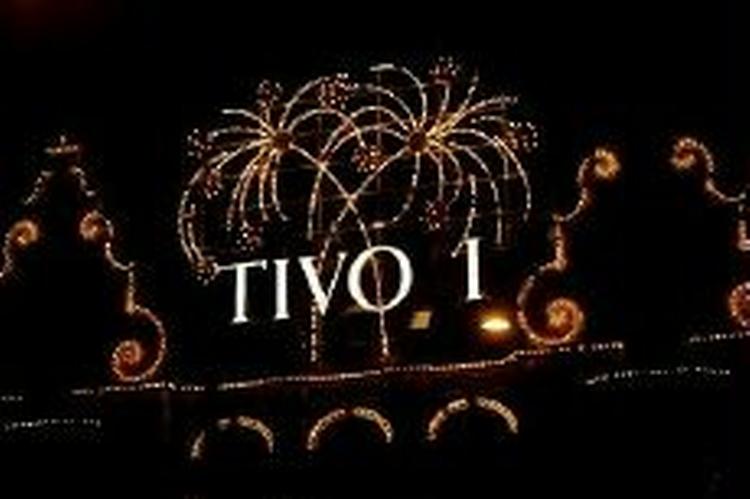 Tivoli har ansat en ny mand til at stå for fyrværkeriet. Om det bliver ham, der skal reparere Tivolis lys er mere usikkert. - Foto: Thomas Borberg 