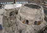 Den enorme gyldne kuppel på moskéen i Samarra er nu reduceret til brune murbrokker og sammenfiltret metalstykker. - Foto: AP 