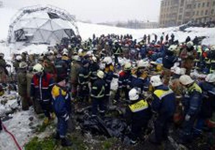 Et marked i Moskva kollapsede i morgentimerne. - Foto: AP 