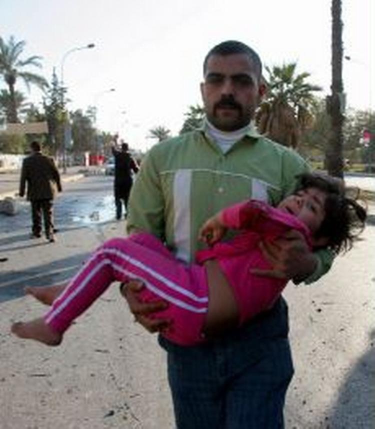 Flere end 130 mennesker blev dræbt i dag i hævntogter i kampe mellem sunni- og shiamuslimer. Eksperter vurderer, at Irak har rykket sig nærmere borgerkrigen. - Foto: AP 