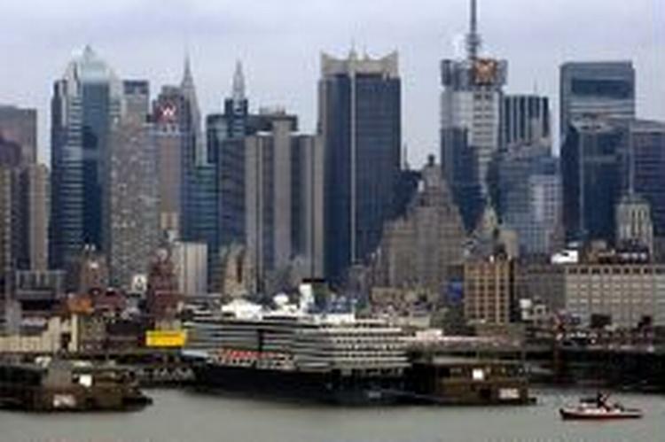 Både demokrater og republikerne bryder sig ikke om udsigten til at lade et arabisk firma overtage ansvaret for sikkerheden i f.eks. havnen i New York. - Foto: AP 