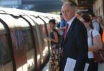 Londons borgmester Ken Livingstone opfattes som en 'folkets borgmester', der for eksempel tager undergrundsbanen for at imødegå frygt for terror i befolkningen. Men han er også et hidsigt gemyt. - Arkivfoto: AP 