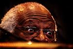 Desmond Tutu er med i FN s tænketank Civilisationernes Alliance, der mødes i Qatar for at diskutere, hvordan man undgår konflikt mellem Vesten og islam.   Arkivfoto: Finn Frandsen 
