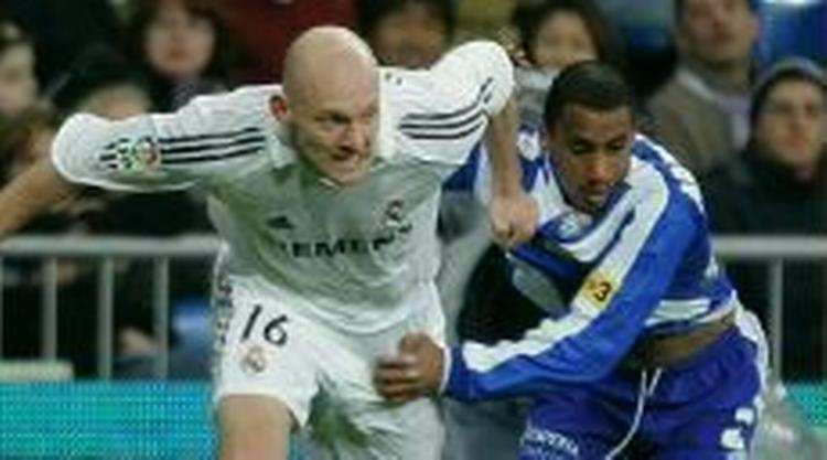 Thomas Gravesen kender ikke den nye Real Madrid-præsident. Danskeren er overrasket over, at Perez er væk. - Arkivfoto: AP 