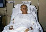 Pave Johannes Paul II i sin sygeseng i 1981. - Arkivfoto: AP 