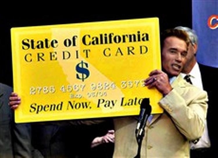 PENGEGLAD. Arnold Schwarzenegger endt som Californiens svar på 1968. - Foto: Earl S. Cryer 