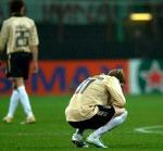 Bayern Münchens Bastian Schweinsteiger ærgrer sig efter 1-4 nederlaget til Milan. - Foto: AP 