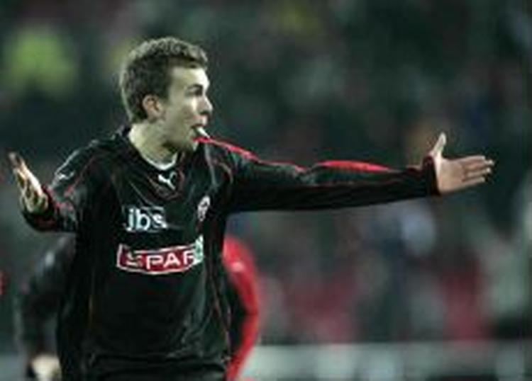 Dennis Sørensen spillede igen en stærk kamp for FC Midtjylland. - Foto: Claus Bonnerup 