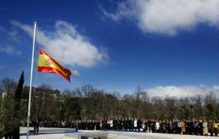 Højtidelige i Retiro Parken i Madrid. - Foto: AP 