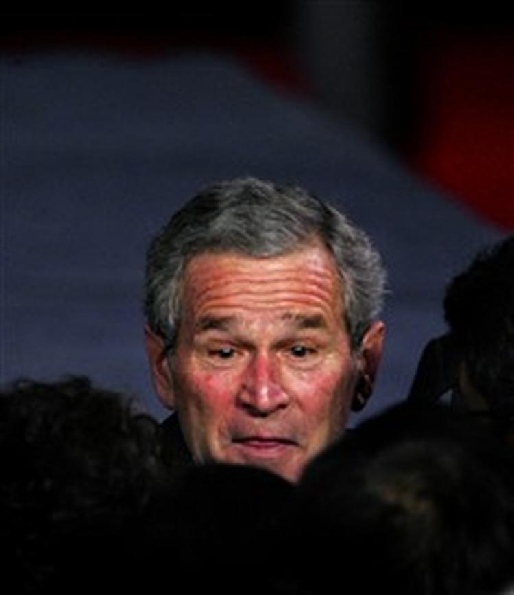 Trods mængder af fejl er det stadig entydigt præsident Bush, der er boss i staterne. - Foto: AP 