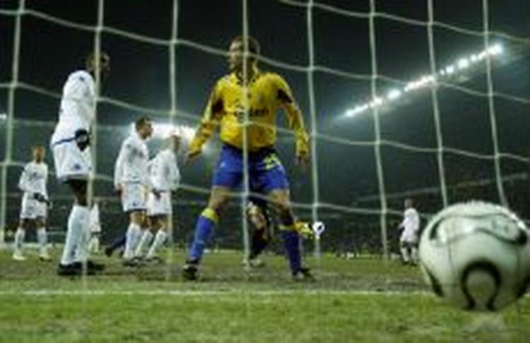 Martin Ericsson har scoret til 2-0. - Foto: Jens Dresling 