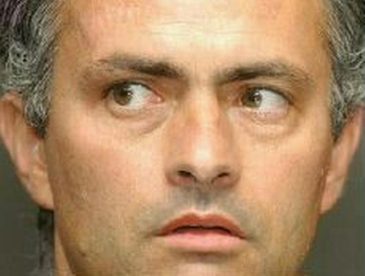 Jose Mourinho støtter den tyske landstræner og kan se hans idé. - Foto: AP 