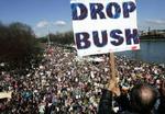 Tusinder på gaden i Portland, Oregon. - Foto: AP 