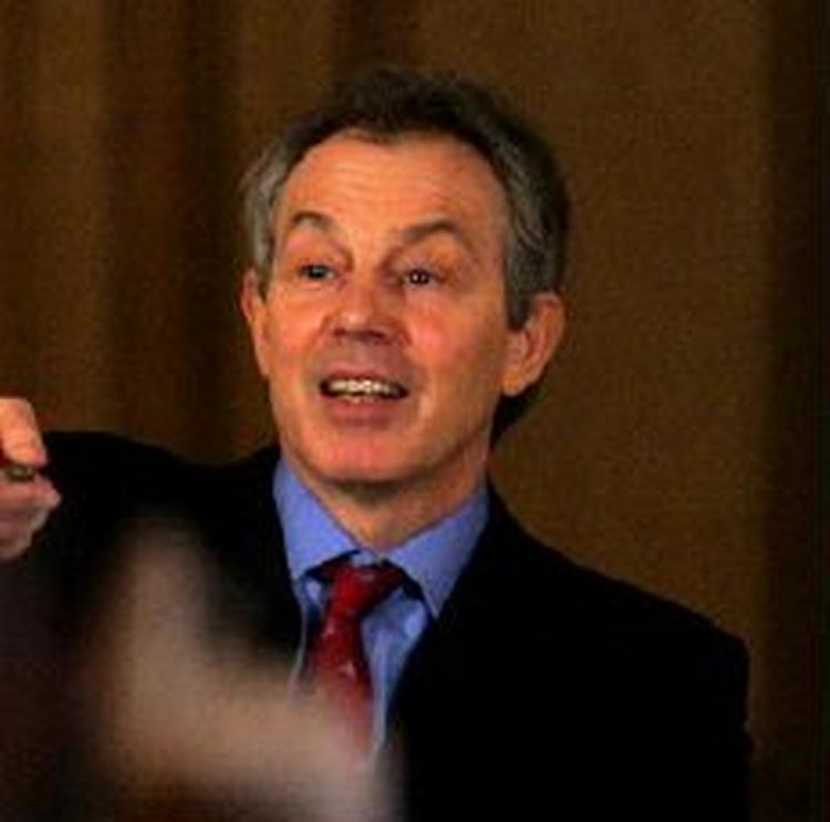 Næste valg i Storbritannien er i 2009 eller 2010. Men ifølge en meningsmåling mener størstedelen af de britiske vælgere, at Blair bør gå af inden. - Foto: AP 