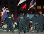 Politiets rydning af demonstrationen i Minsk foregik relativt fredeligt, fortæller folk fra Oktoberpladsen i Minsk. - Foto: AP 